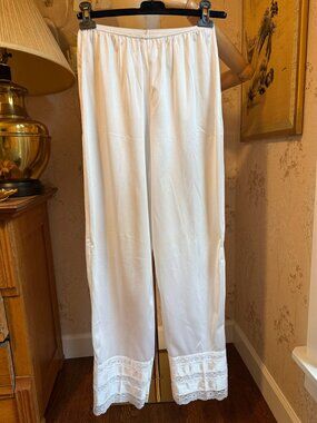 NWT Vintage Velrose Silkie White Slip Pants Culottes - Size Medium